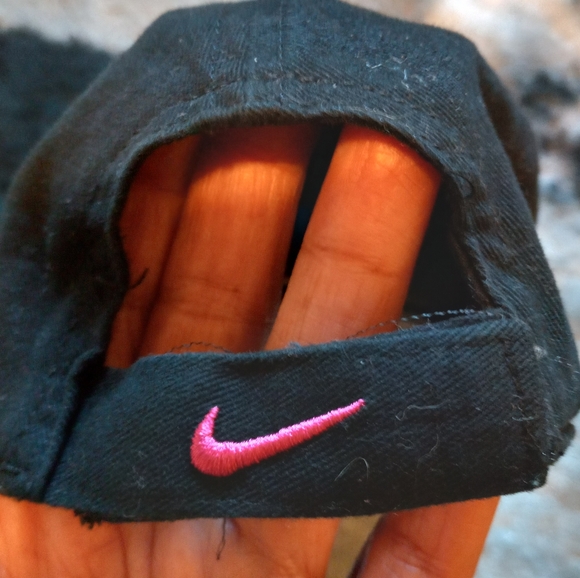 Girls Nike hat - Picture 2 of 3